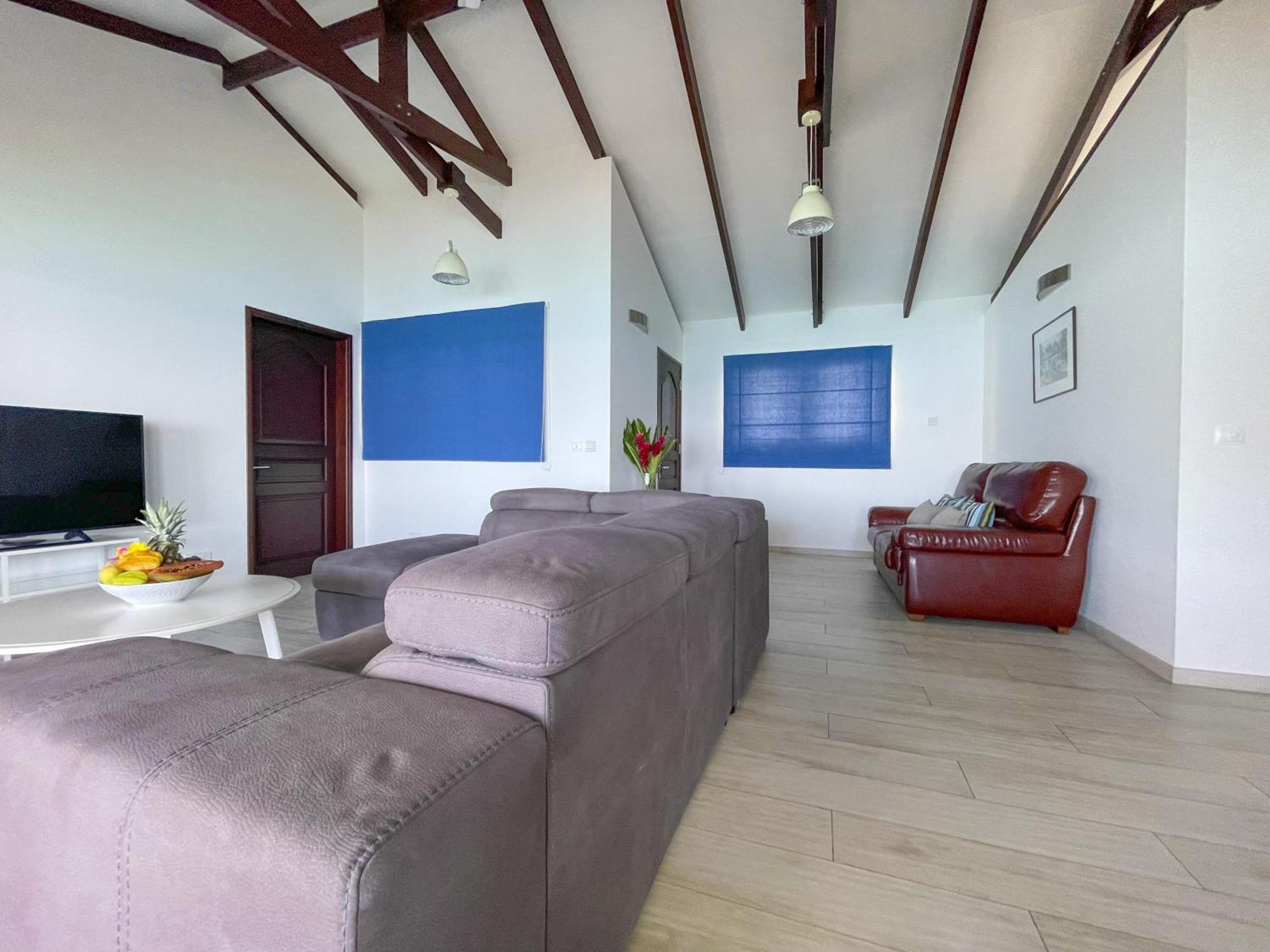 Vallonend Beachfront Villa With Excellent View Bel Ombre Esterno foto