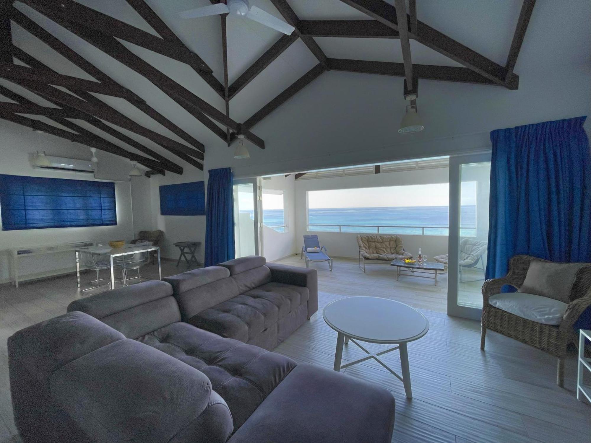 Vallonend Beachfront Villa With Excellent View Bel Ombre Esterno foto